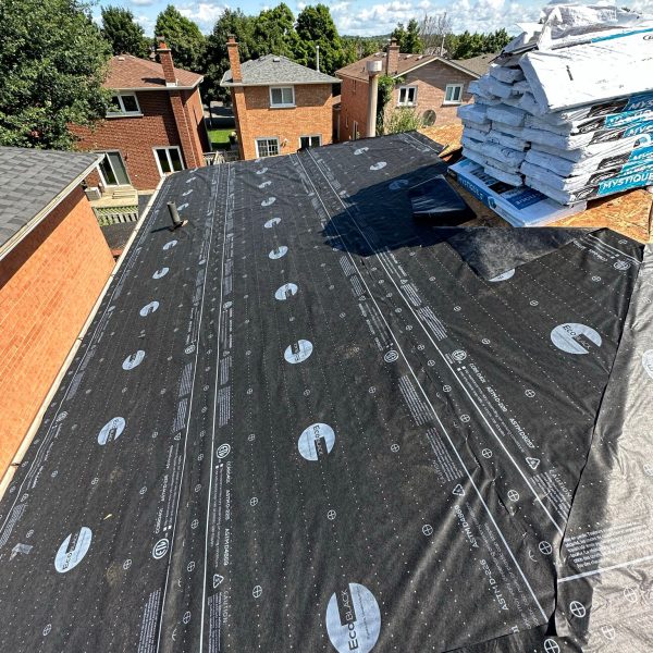 Roofing siding contractor Brantford